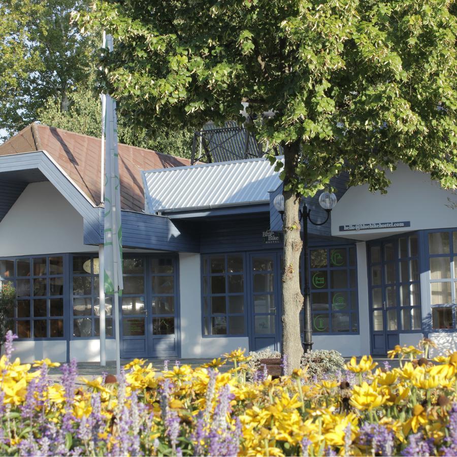 Blue Bike Hostel Balatonszemes Exterior photo