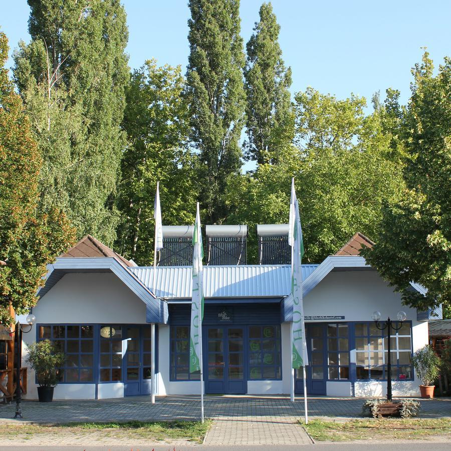 Blue Bike Hostel Balatonszemes Exterior photo